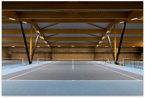 Tennishalle innen